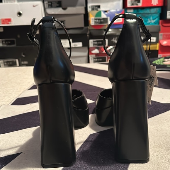 🆕 BNWT Zara Platform Mary Jane **SOLD OUT EVERYWHERE** - Picture 3 of 3